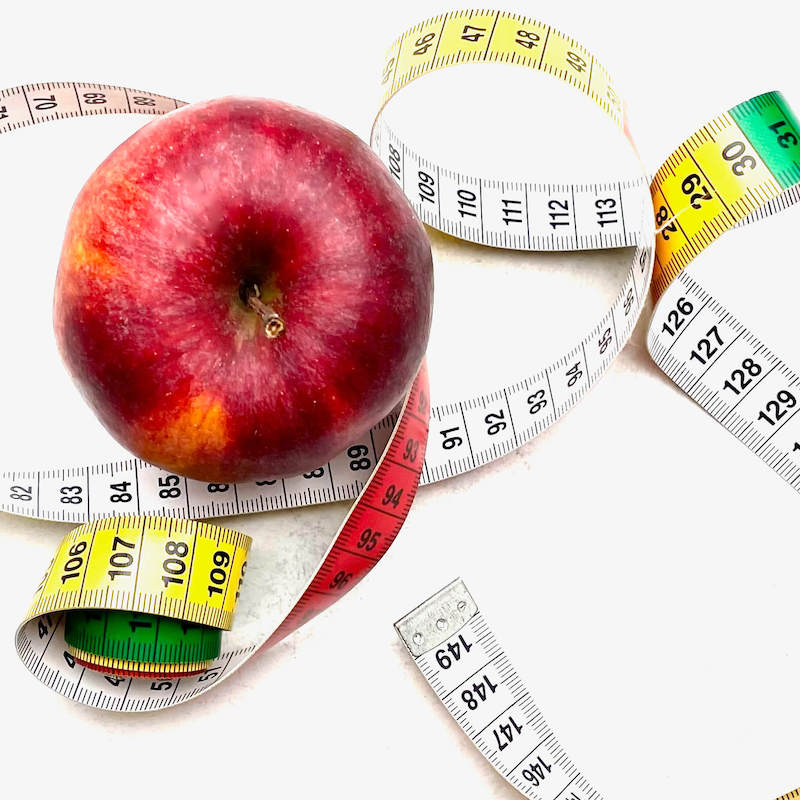 Apfel mit Maßband Abnehmen - Organize Your Food - Ernährung Ordnung